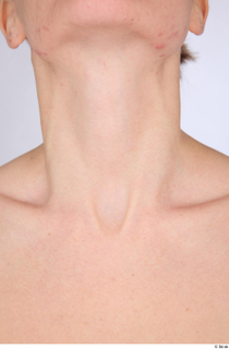 Riva neck 0001.jpg